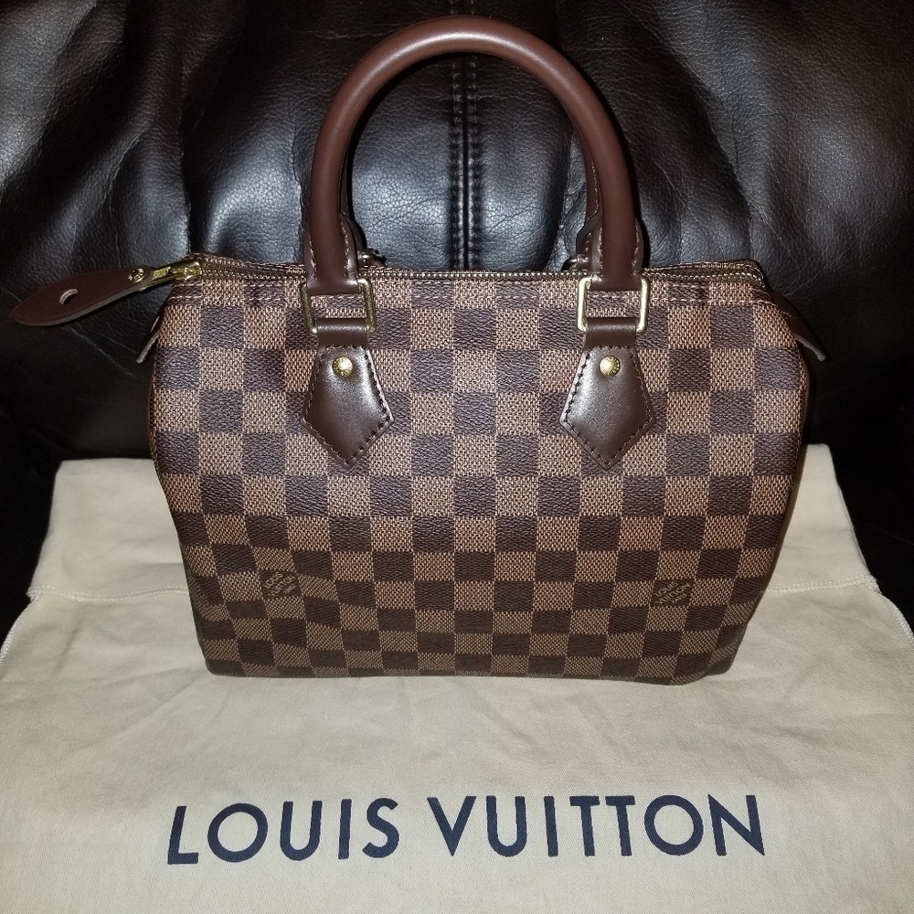 Louis Vuitton Speedy 25